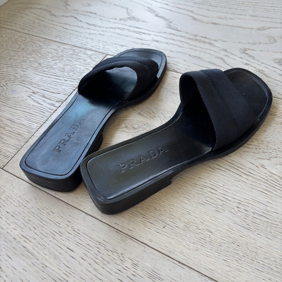 Prada Slides - Picture 1 of 8